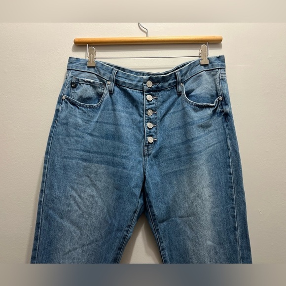 KanCan Taurus High Rise Straight Leg Medium Wash Jeans 15/31 - Picture 4 of 8